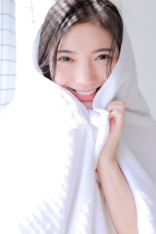 给女儿开泡