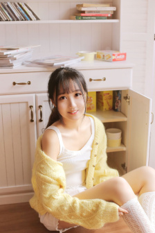 年轻的女老师电影